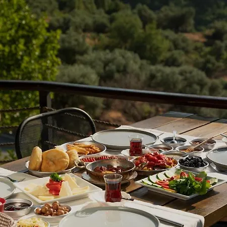 Lindos Garden Butik Sirince