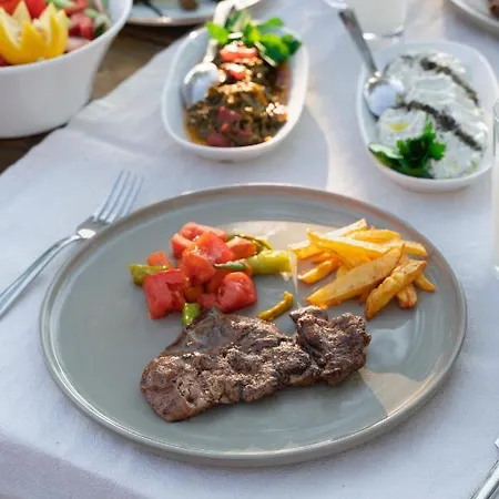 Lindos Garden Butik * Sirince