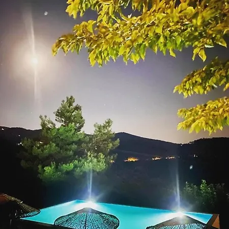 Lindos Garden Butik * Sirince