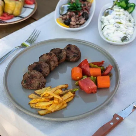 Lindos Garden Butik Sirince