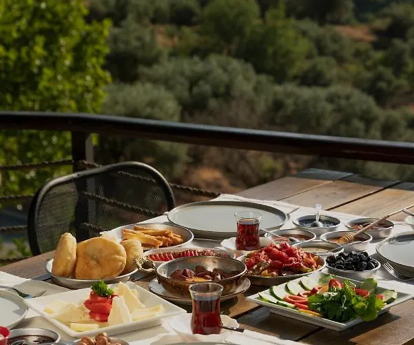 Lindos Garden Butik Sirince