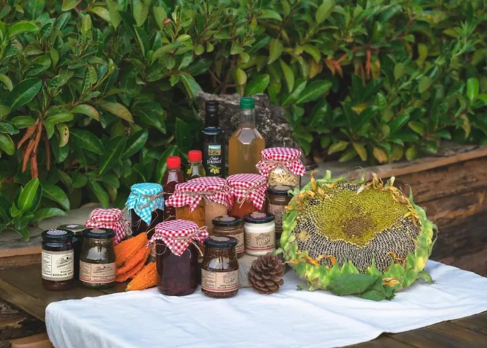 Lindos Garden Butik * Sirince