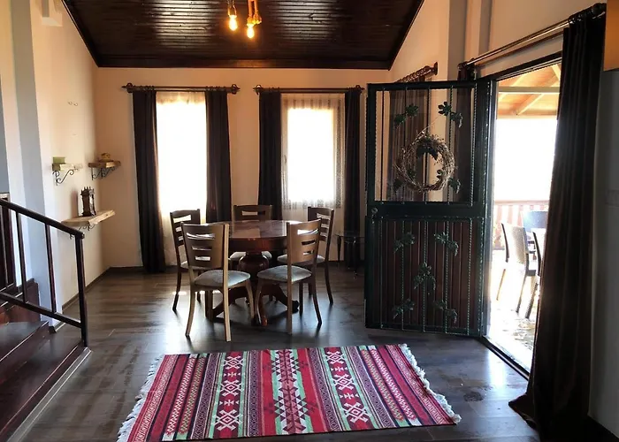 Lindos Garden Butik Sirince