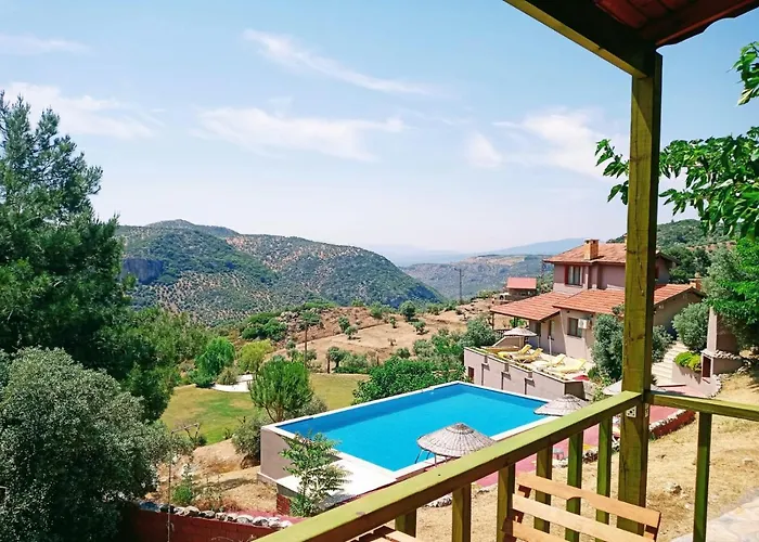 Lindos Garden Butik מלון